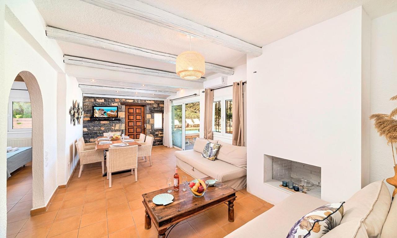 Cretan Lodge Heated Pool Ágios Nikólaos Eksteriør billede