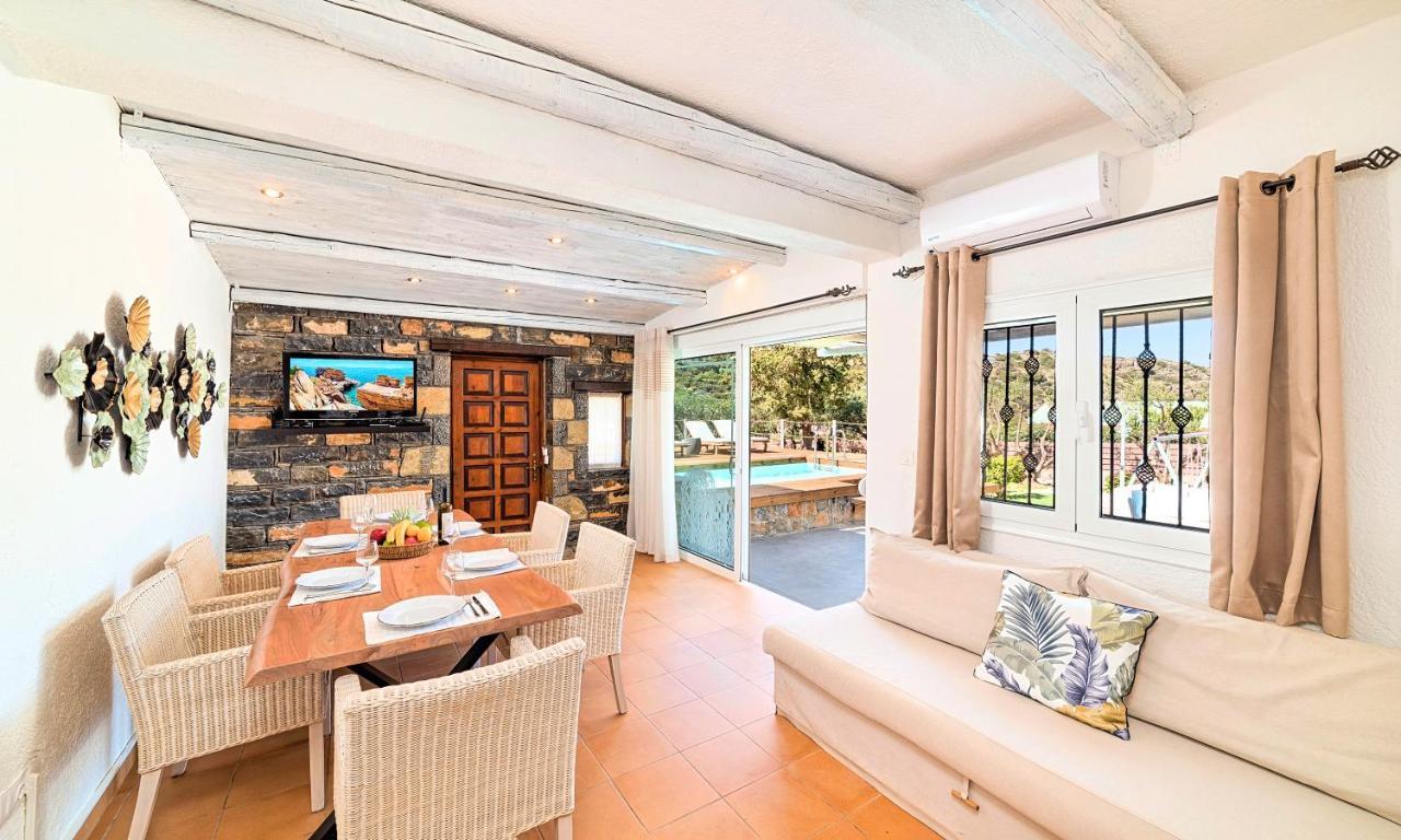 Cretan Lodge Heated Pool Ágios Nikólaos Eksteriør billede